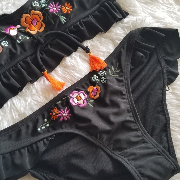 California Sunshine Embroidered Tassel Swimsuit - Picture 4 of 7